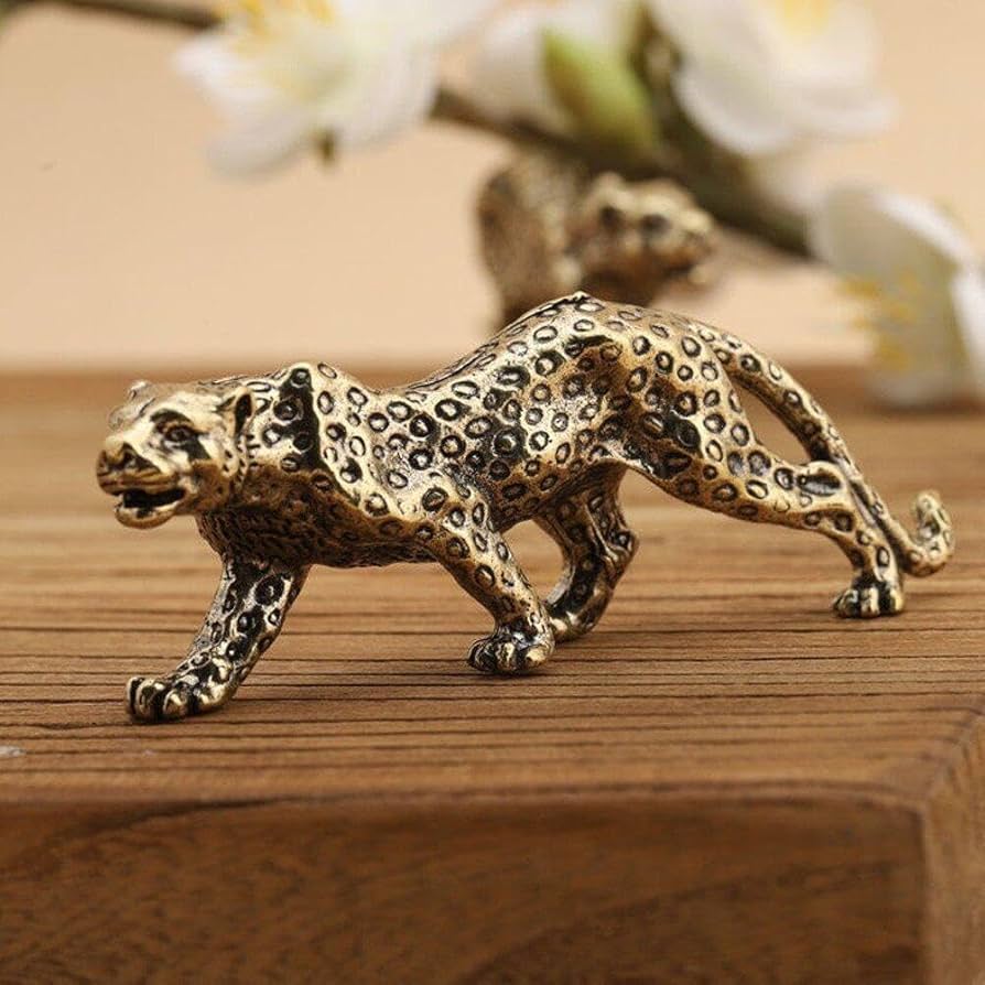 苔むす木工　オブジェ　チーター　ヒョウ 苔むす木工 オブジェ チーター ヒョウ - メルカリ